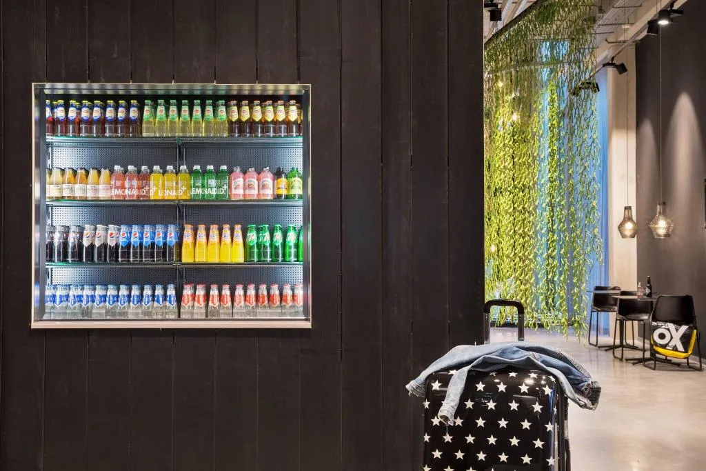 Bar, Moxy Amsterdam Houthavens, Amsterdam