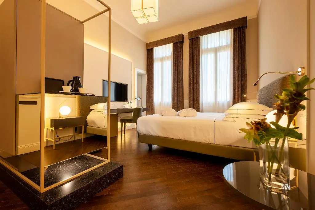 DOUBLE SINGLE USE STANDARD Room, Villa Soligo - Small Luxury Hotels of the World, Venice