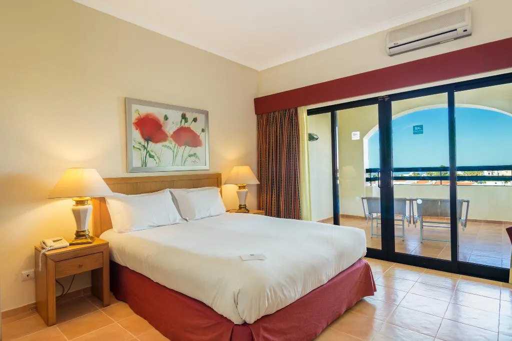 Double or Twin CLASSIC Room, Mirachoro Carvoeiro, Algarve
