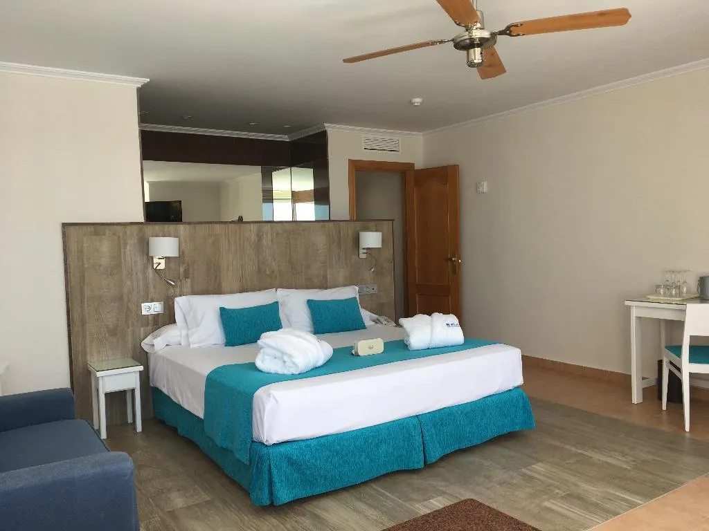 JUNIOR SUITE STANDARD Room, Playasol, Costa Almeria