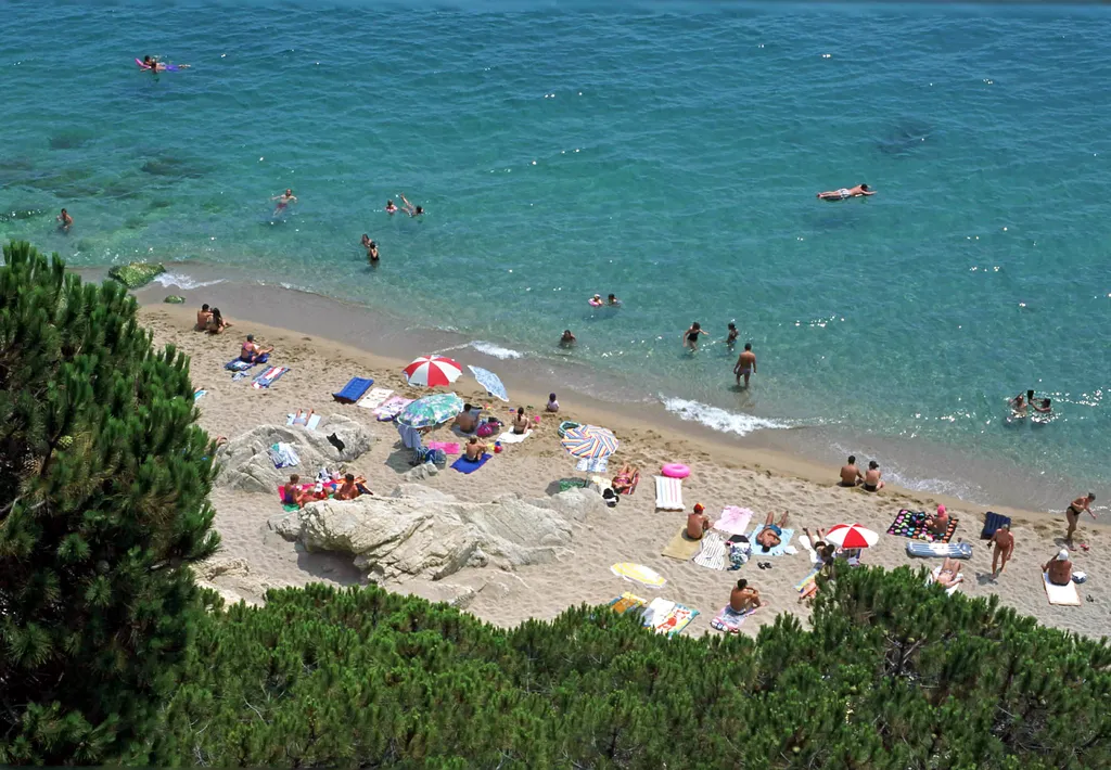 Beach, Estrella de Mar Youth Hostel, Costa Brava