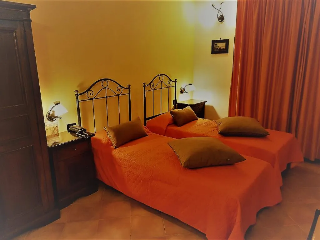 Room, Neapolis, Naples