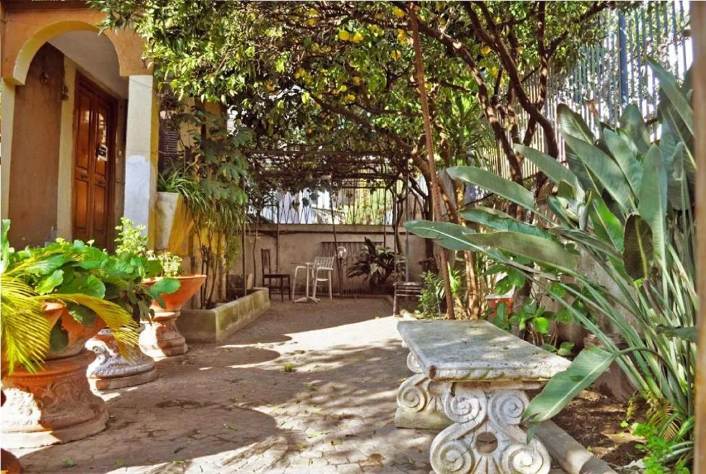 General view, Naples Experience Backpackers Hostel, Naples
