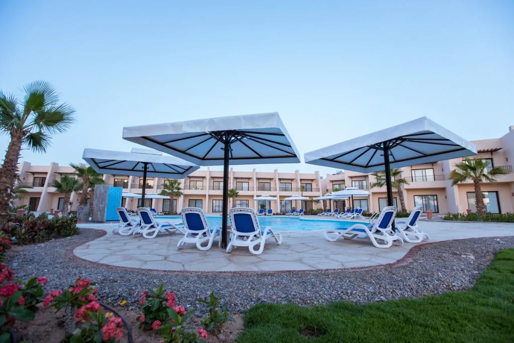 Terrace, Sky View Suites Hotel, Red Sea Riviera