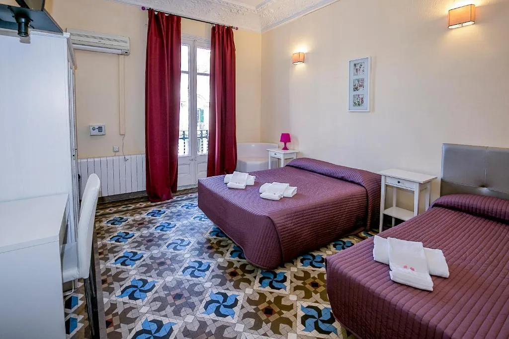 TWIN STANDARD Room, Hostal Balmes Centro, Barcelona