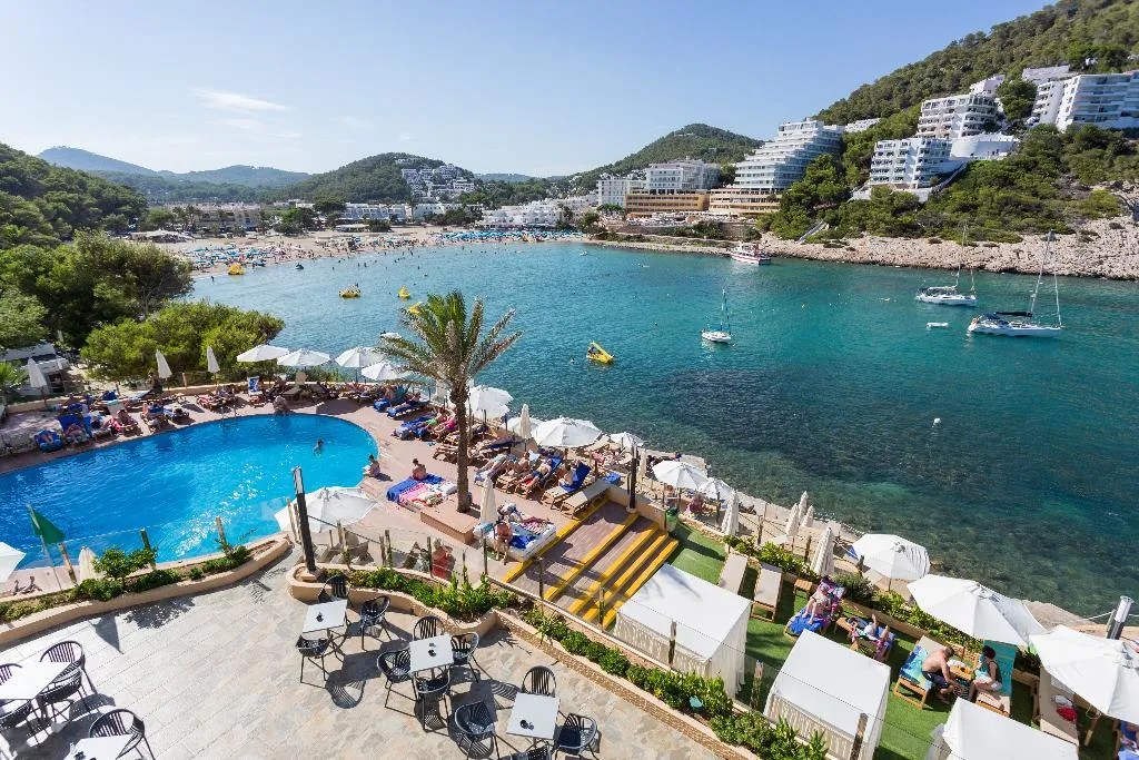 Beach, Palladium Hotel Cala LLonga, Ibiza
