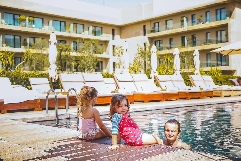 Pool, Radisson Blu Hotel Marrakech Carré Eden, Marrakech