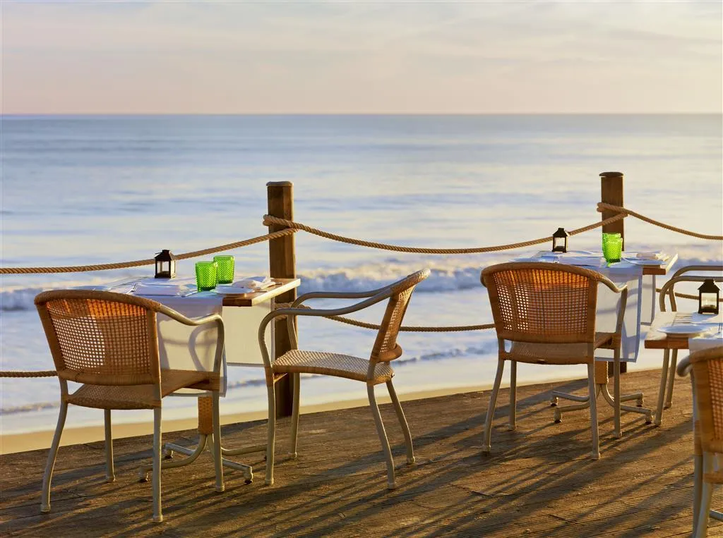 Restaurant, Pine Cliffs Hotel, a Luxury Collection Resort, Algarve