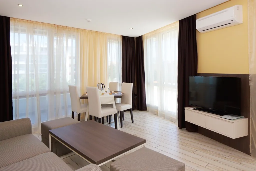 APARTMENT SIDE SEA VIEW ONE BEDROOM Room, Paradiso Apartcomplex, Bourgas