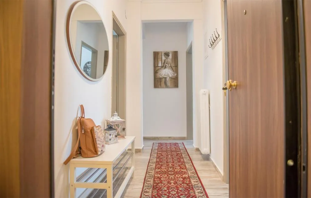 APARTMENT CAPACITY 6 Room, Michalis Apartments, Thessaloniki