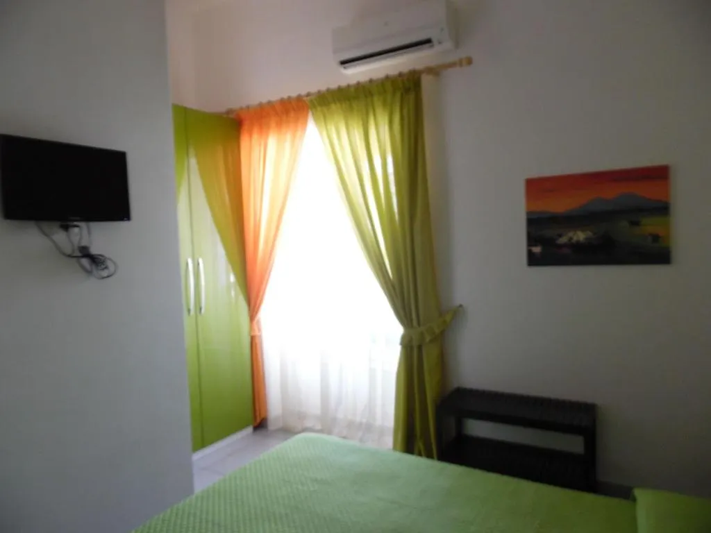 Room, Megaride Santa Lucia, Naples