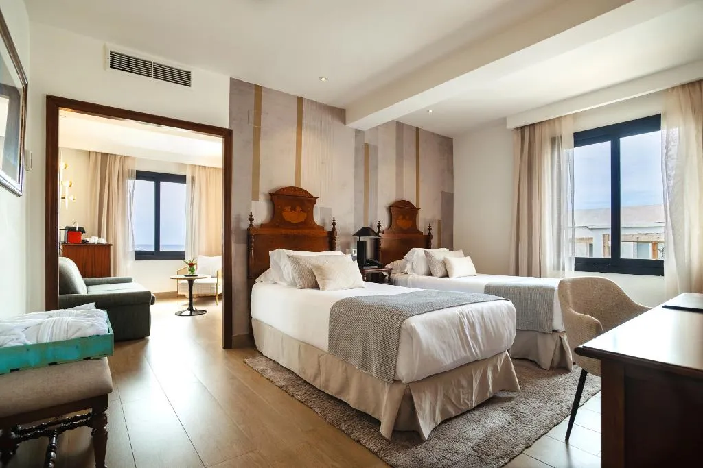SUITE SEA VIEW CAPACITY 3 Room, Secrets Mallorca Villamil Resort & Spa Only Adults, Majorca