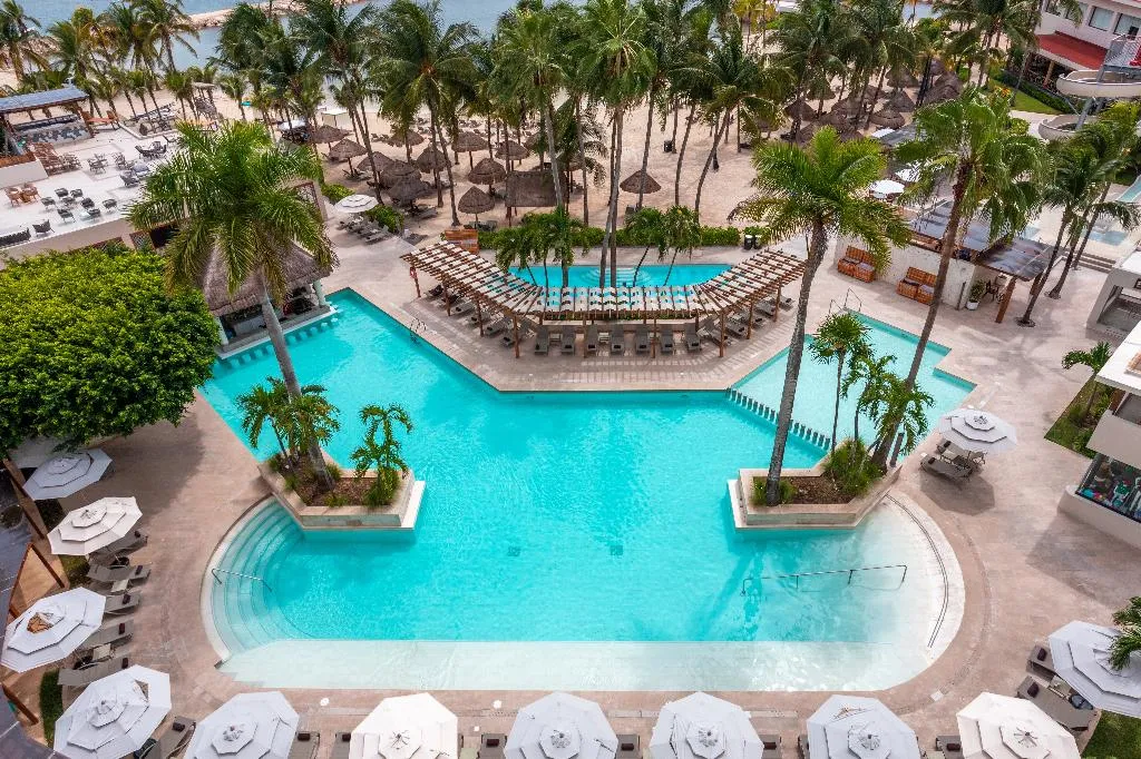 Pool, Dreams Aventuras Riviera Maya All Inclusive, Cancun Area