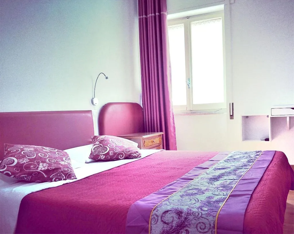 Room, B&B Ciclamino Siracusa, Catania