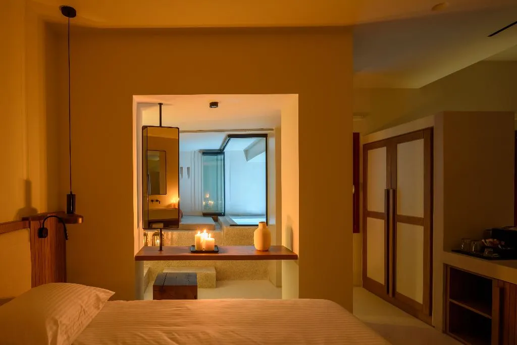 SUITE PREMIUM Room, Potnia Theron Suites, Santorini