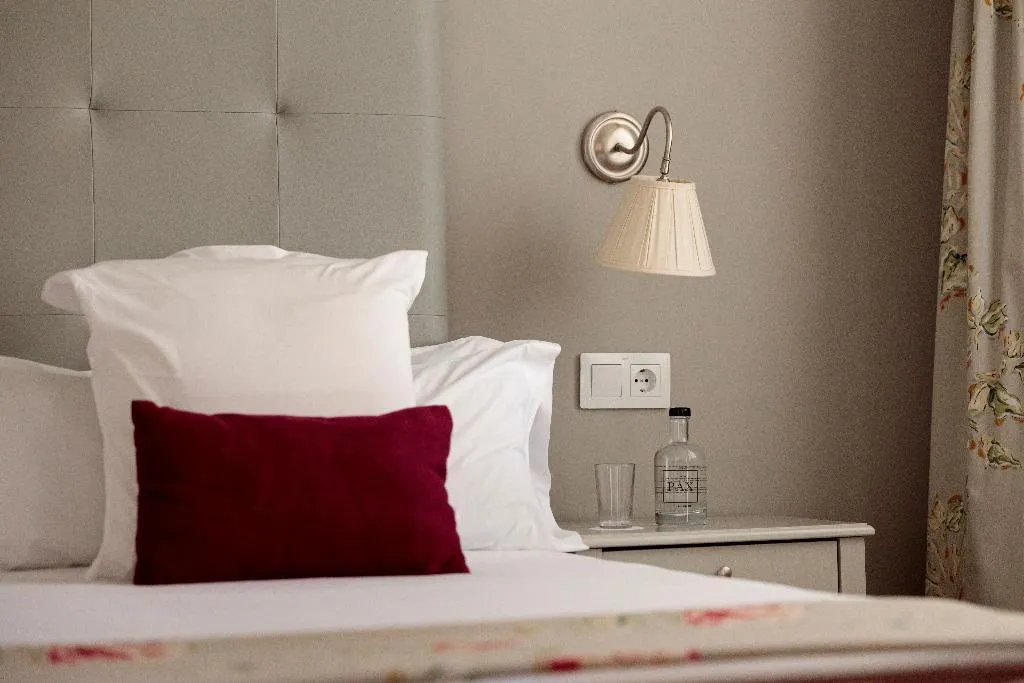 DOUBLE SINGLE USE SUPERIOR WITH TERRACE Room, Pax Torrelodones, Madrid