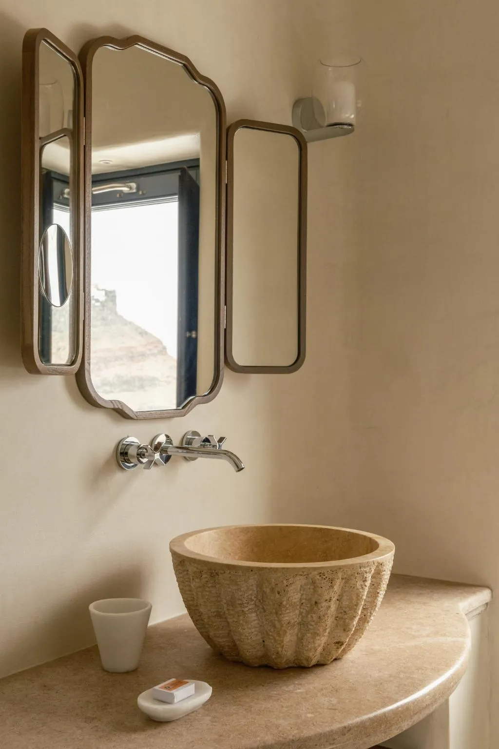 SUITE GRAND Room, Homeric Poems, Santorini