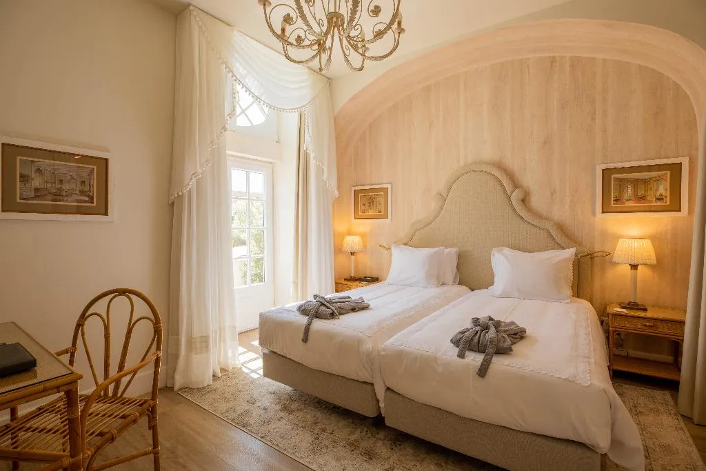 DOUBLE GARDEN VIEW Room, Estoril Vintage Hotel, Lisbon