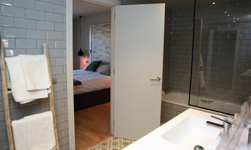 QUADRUPLE STANDARD Room, Cims de Camprodon, Barcelona