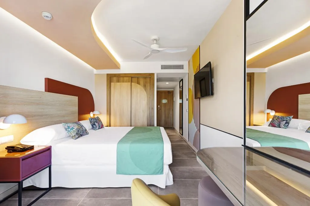 Double or Twin WITH BALCONY Room, Hotel Riu Concordia, Majorca