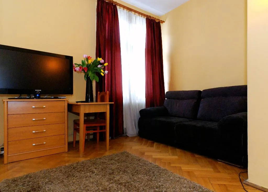 STUDIO CAPACITY 2 Room, P&J Tourist Apartments, Krakow