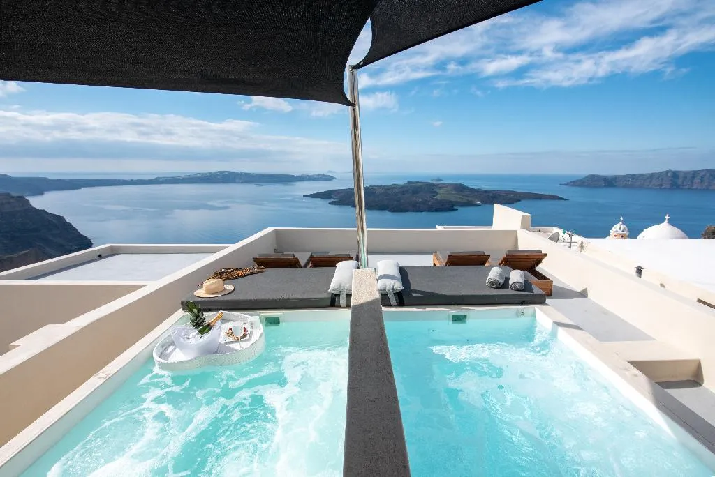 SUITE DELUXE Room, Caldera Cliff Illusion Suites, Santorini