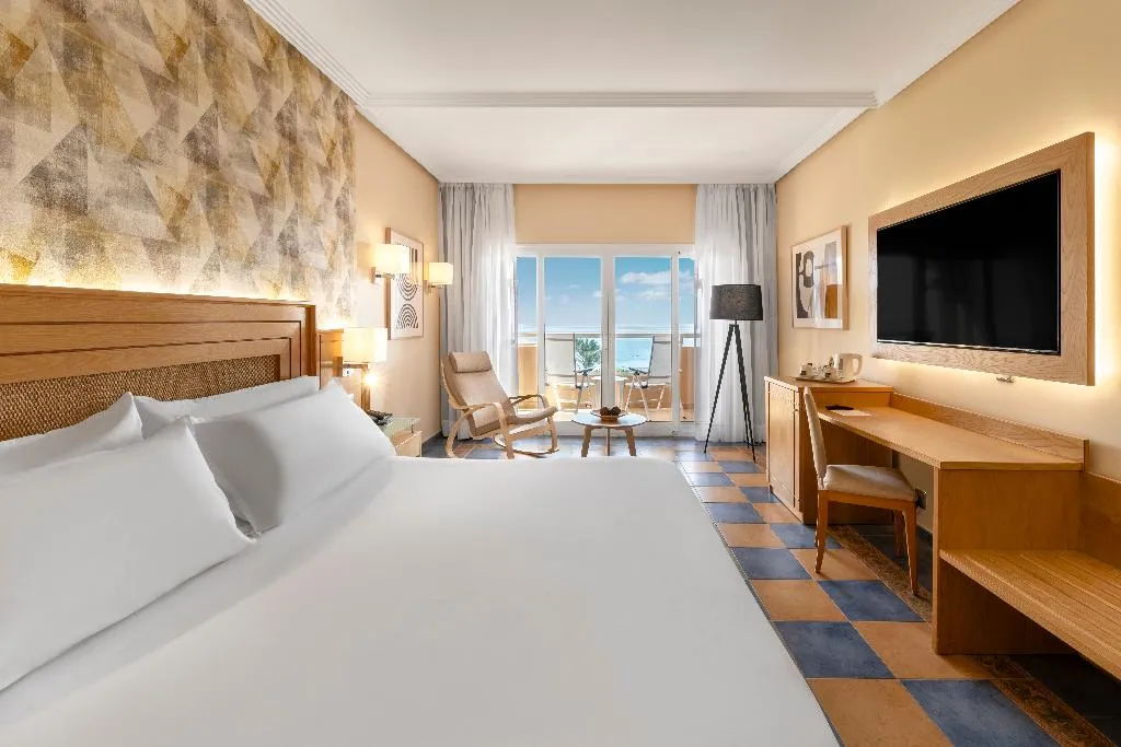 Double or Twin PREMIUM Room, Elba Sara Beach & Golf Resort, Fuerteventura