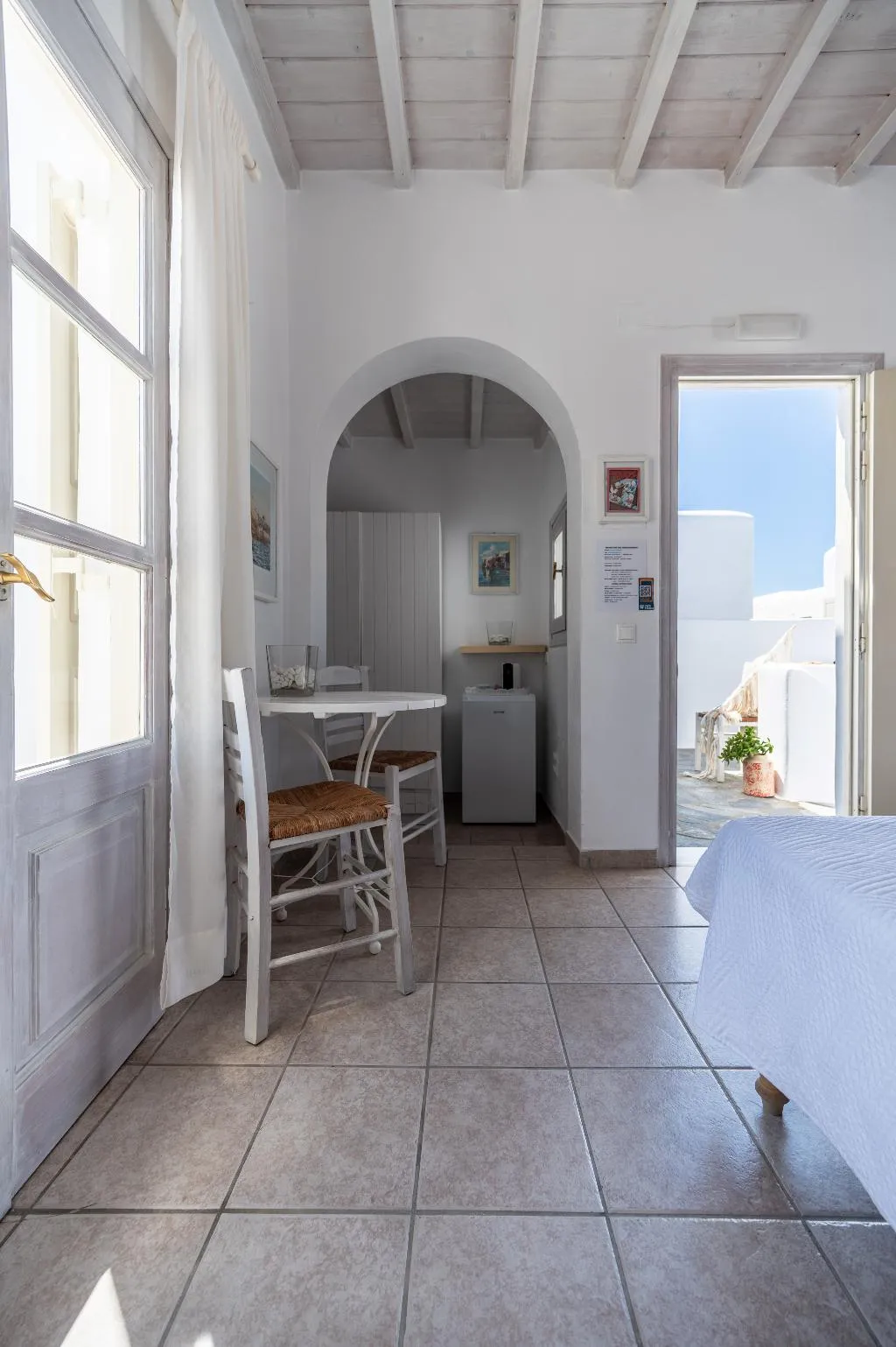 TRIPLE DELUXE WITH TERRACE Room, Mykonos Twins, Mykonos