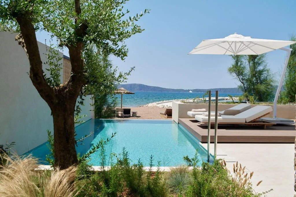 SUITE WITH PRIVATE POOL Room, W Costa Navarino- Adults Only, Kalamata
