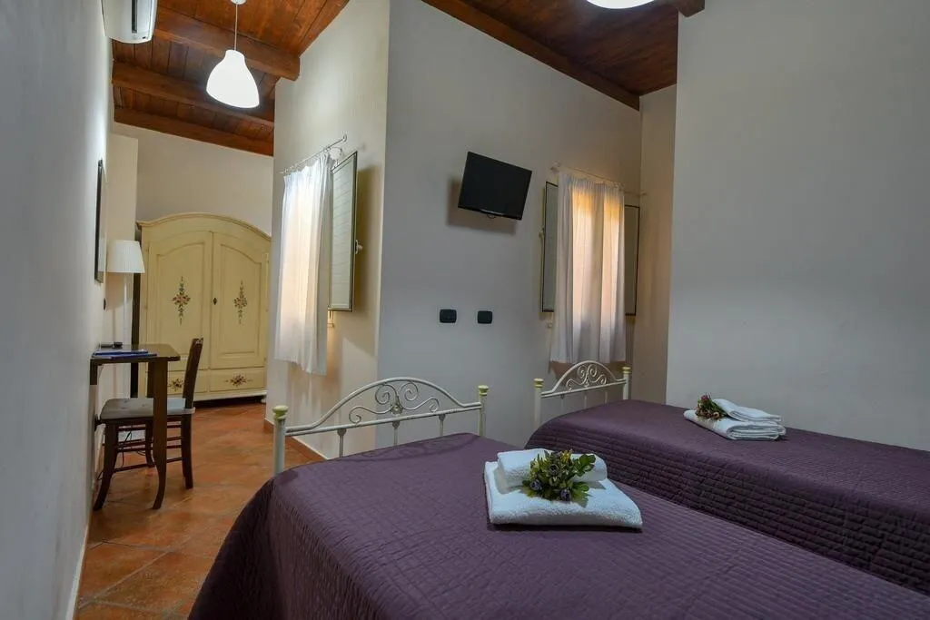 Room, B&B Rabaté, Catania