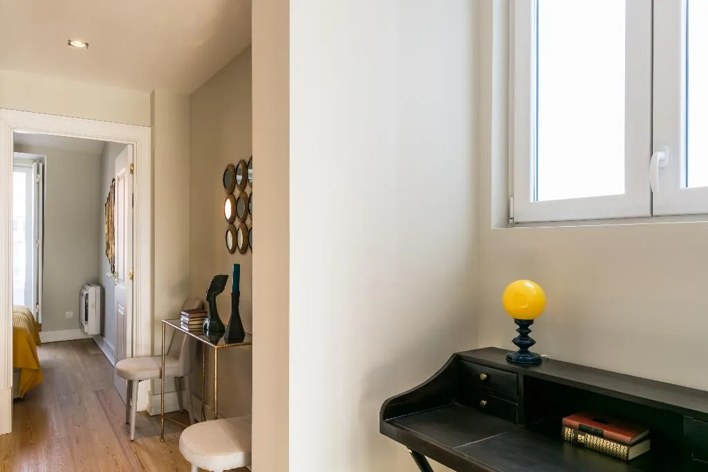 APARTMENT THREE BEDROOMS Room, Almaria - Ex LIibris, Lisbon