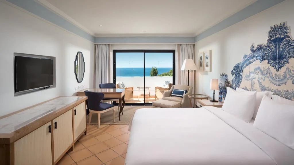 Room, Pine Cliffs Hotel, a Luxury Collection Resort, Algarve