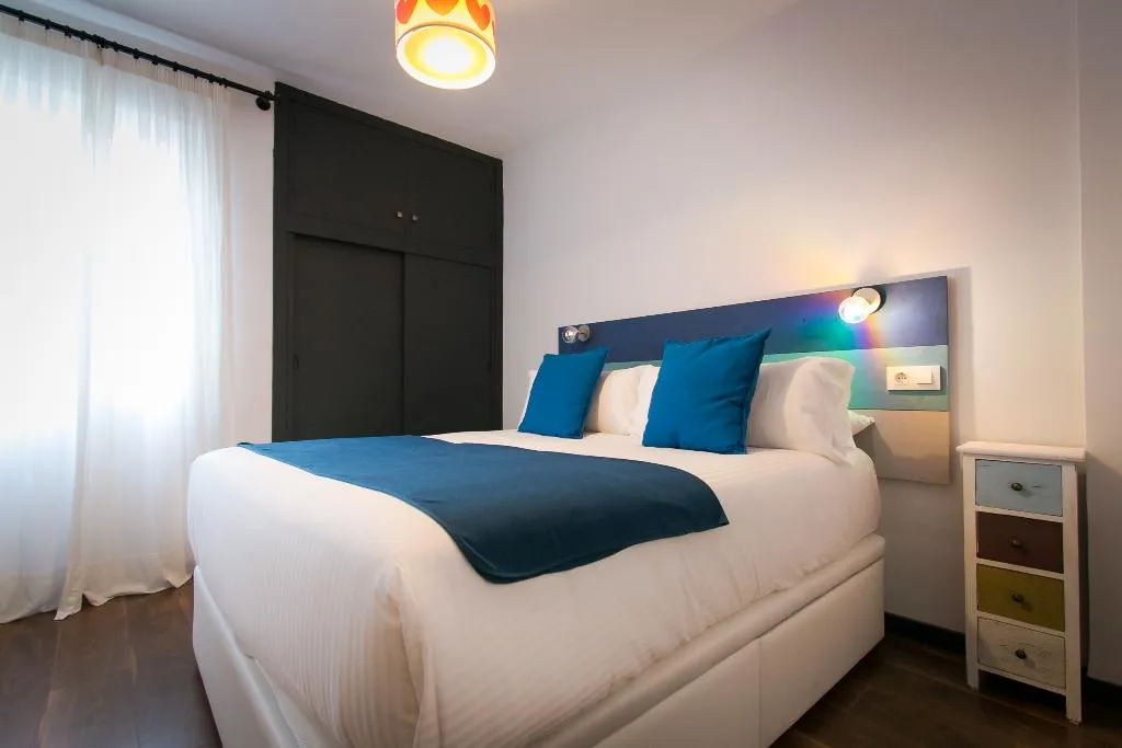 APARTMENT FOUR BEDROOMS Room, Holidays2Malaga Premium Apartments, Costa Del Sol