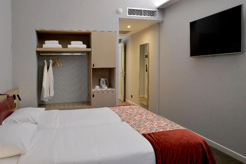 Double or Twin SUPERIOR Room, Airotel Stratos Vassilikos, Athens