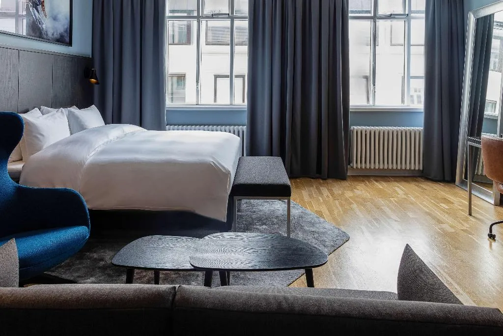 JUNIOR SUITE STANDARD Room, Radisson Blu 1919, Reykjavik