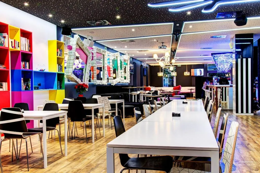 Sports and Entertainment, Urban Youth Hostel Valencia, Valencia