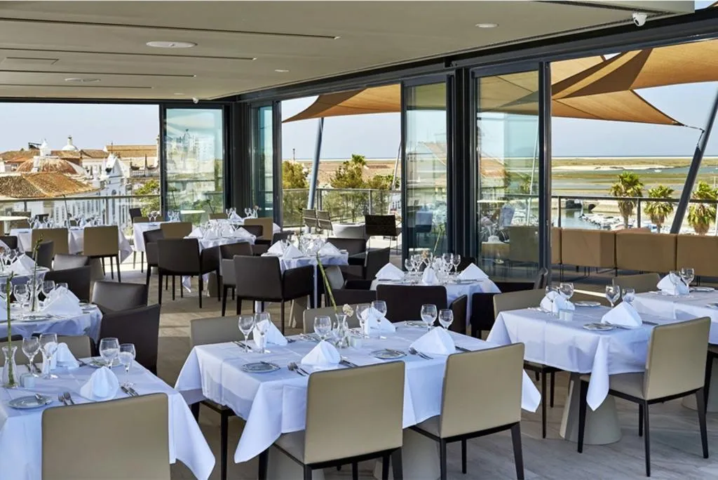 Restaurant, Occidental Faro, Algarve