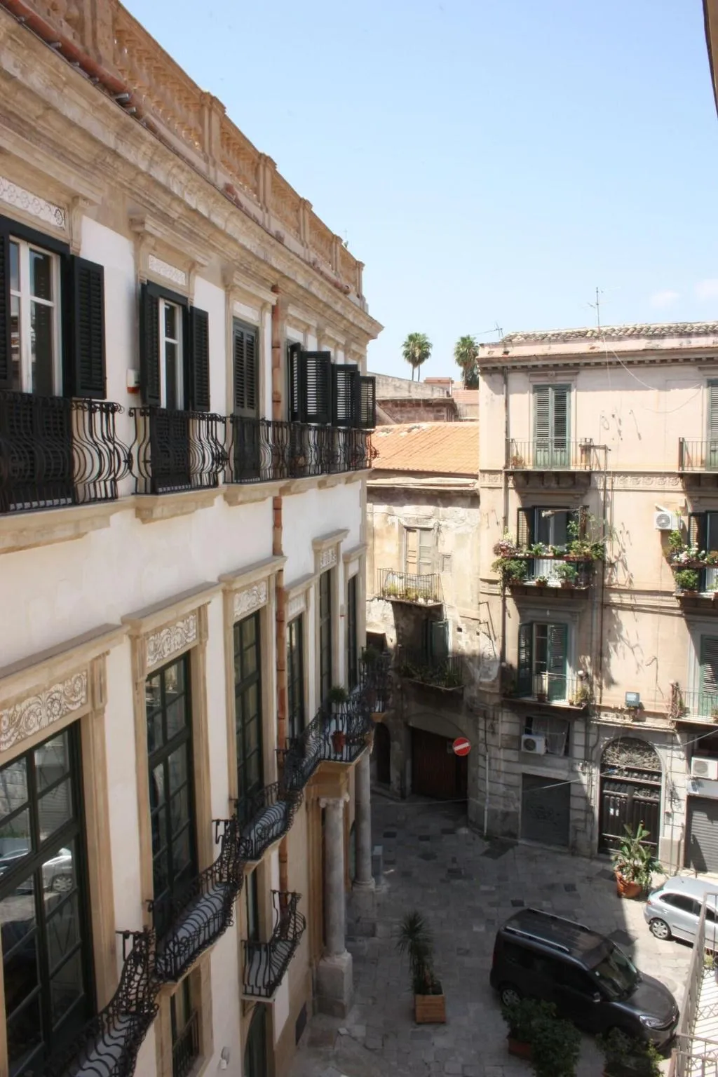 General view, I Cavalieri Di Malta, Palermo