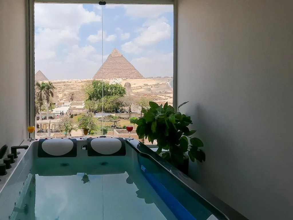 Double or Twin DELUXE WITH JACUZZI Room, Giza Pyramids View Inn, Cairo