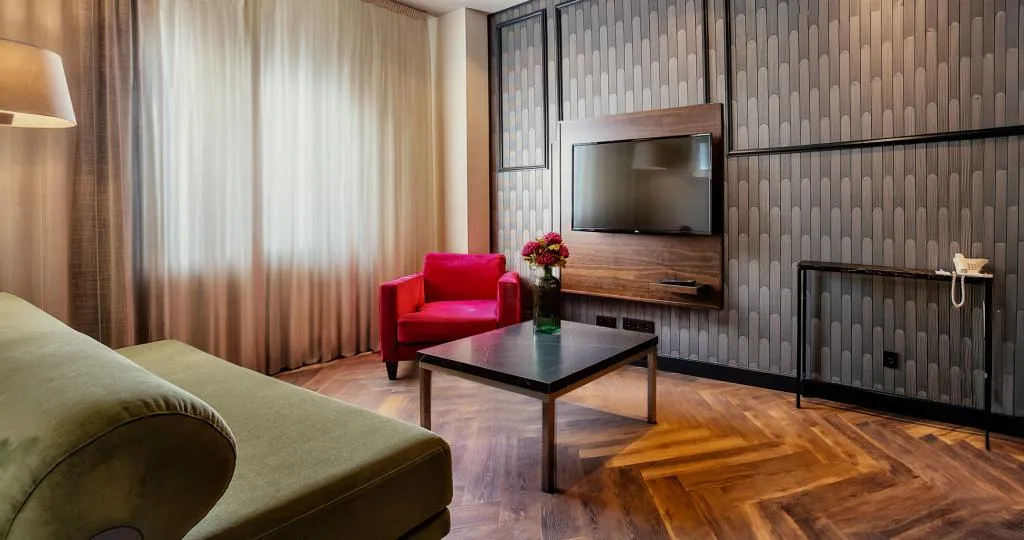 JUNIOR SUITE STANDARD Room, Hotel Vertice Sevilla Aljarafe, Seville