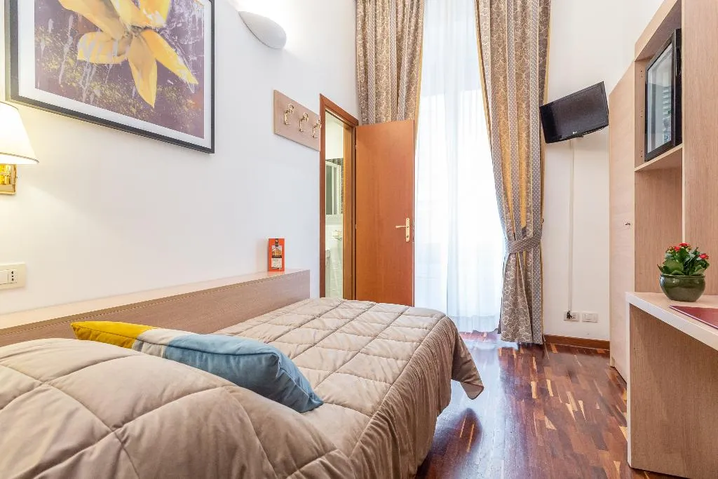 SINGLE STANDARD Room, Medici, Rome