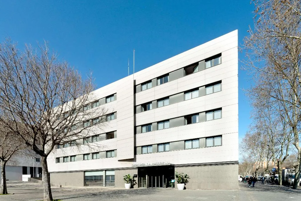 General view, Catalonia La Maquinista, Barcelona