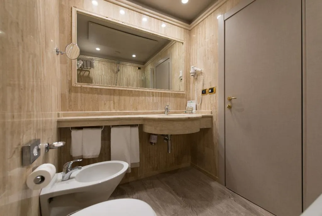 DOUBLE SINGLE USE CLASSIC SEA VIEW Room, Grand Hotel Baia Verde, Catania