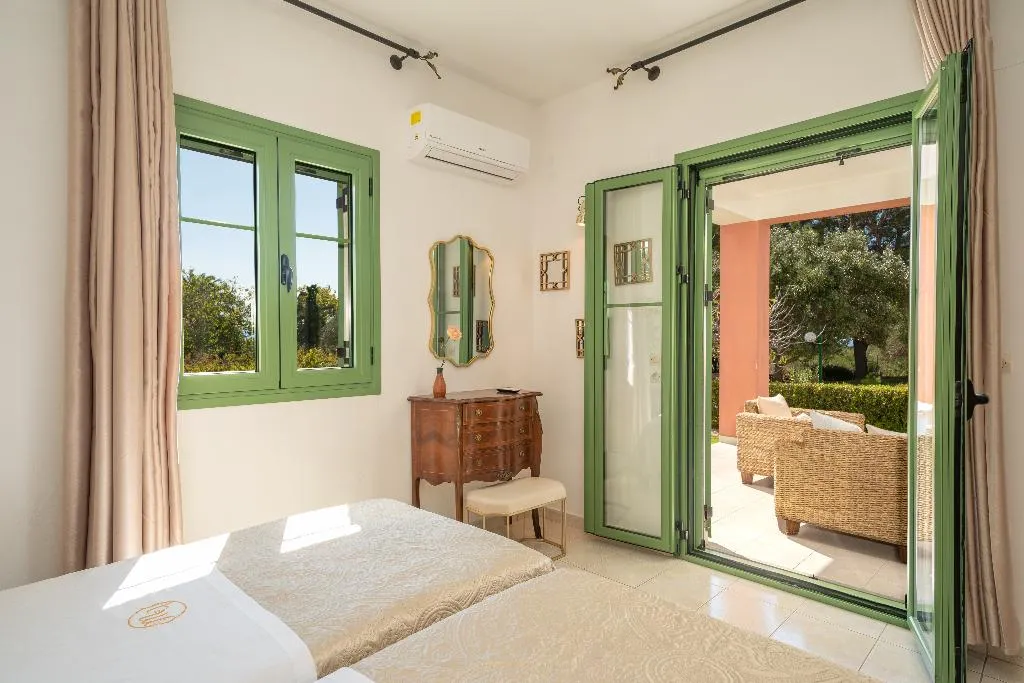 VILLA SUPERIOR SEA VIEW Room, Monambeles Villas, Kefallinia