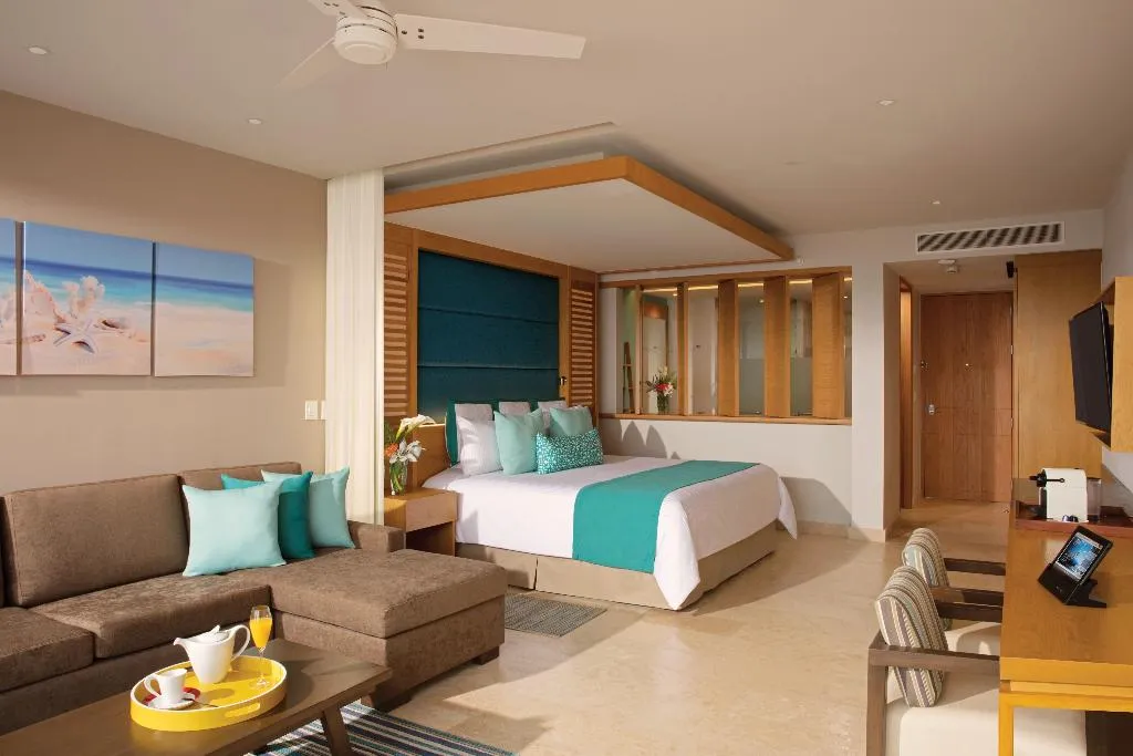JUNIOR SUITE POOL VIEW Room, Dreams Playa Mujeres Golf & Spa Resorts, Cancun Area