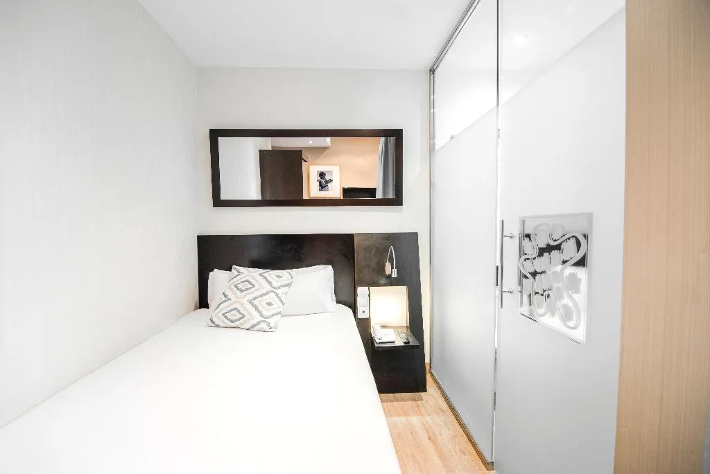 SINGLE STANDARD Room, Petit Palace Plaza de la Reina, Valencia