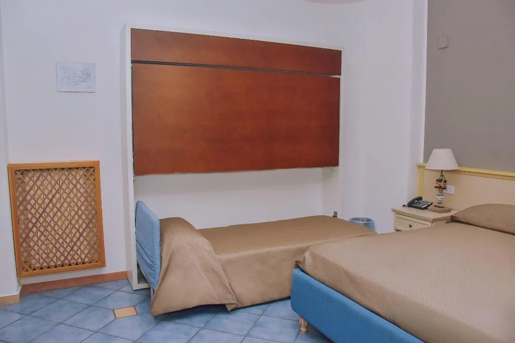 Room, Hotel Piccolo Sogno, Naples