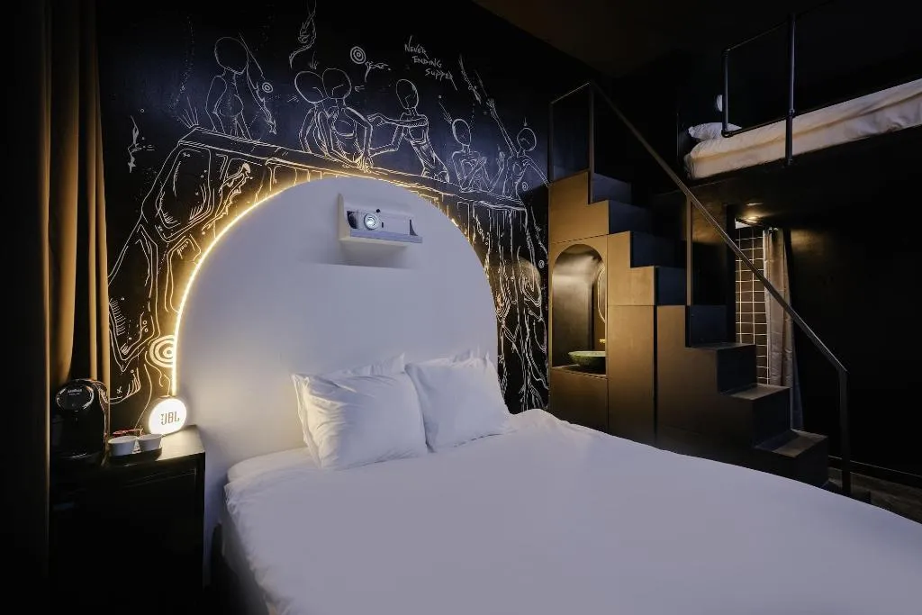 Room, Mr. Monkey Amsterdam, Amsterdam