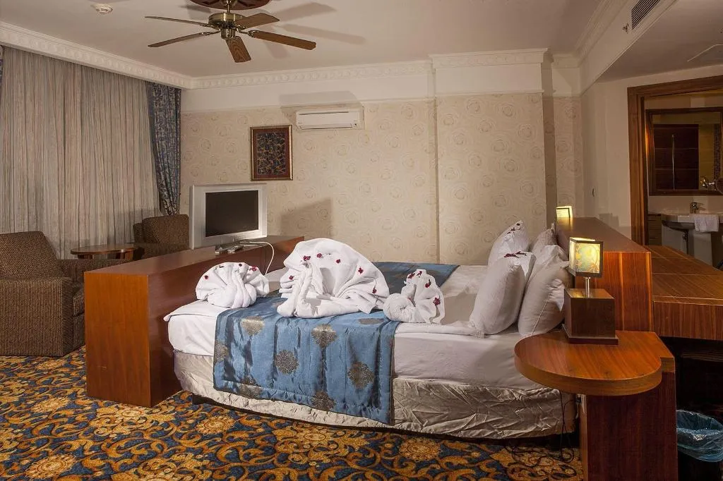 Room, Bera, Antalya