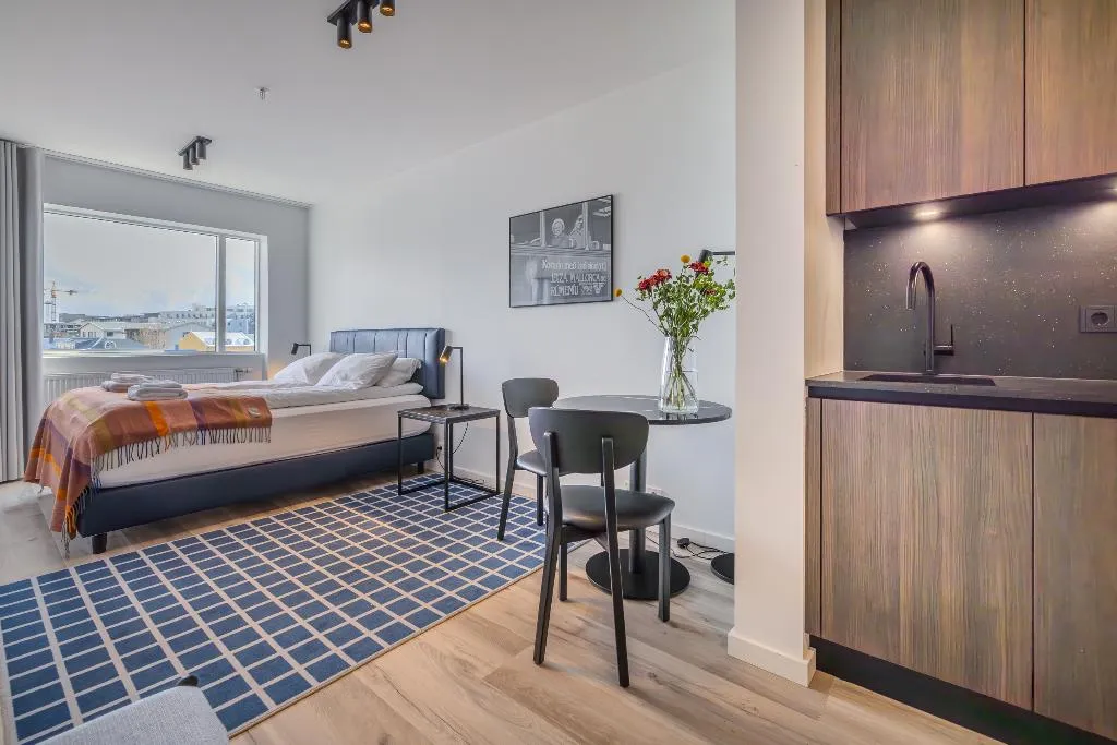 STUDIO STANDARD Room, Hlemmur Suites, Reykjavik